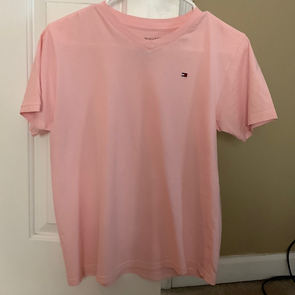 Tommy Hilfiger tshirt.